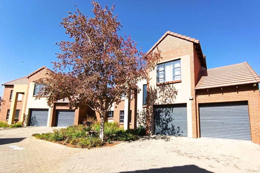 3 Bedroom Property for Sale in Wild Olive Estate Free State